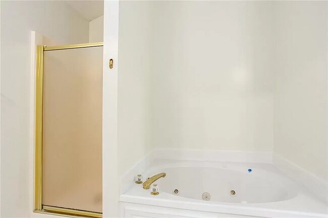 Foto del edificio - 2076 Township Dr