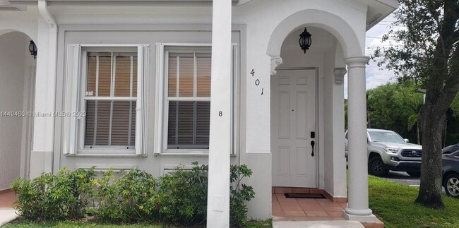 Foto del edificio - 5400 NW 107th Ave