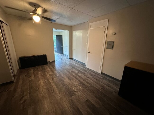 Building Photo - 700 Ivy St