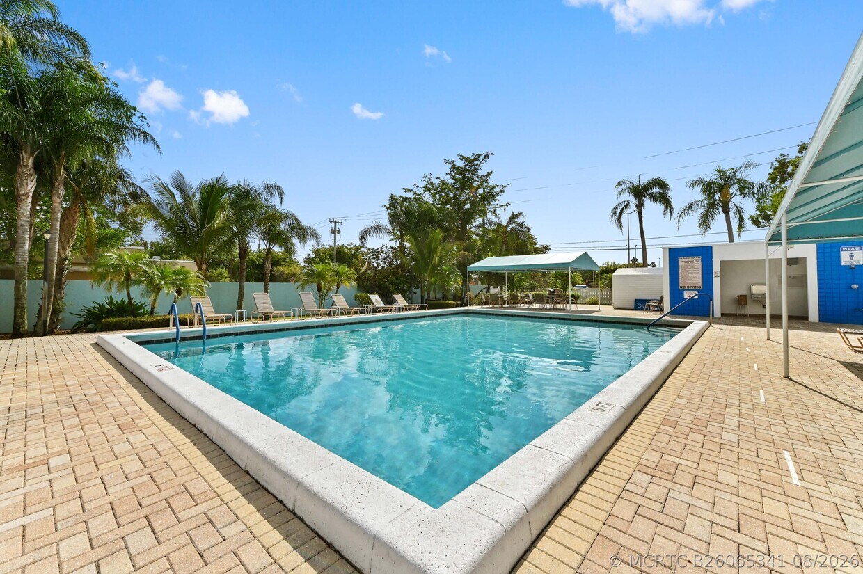 Foto del edificio - 14895 Builtmore Way