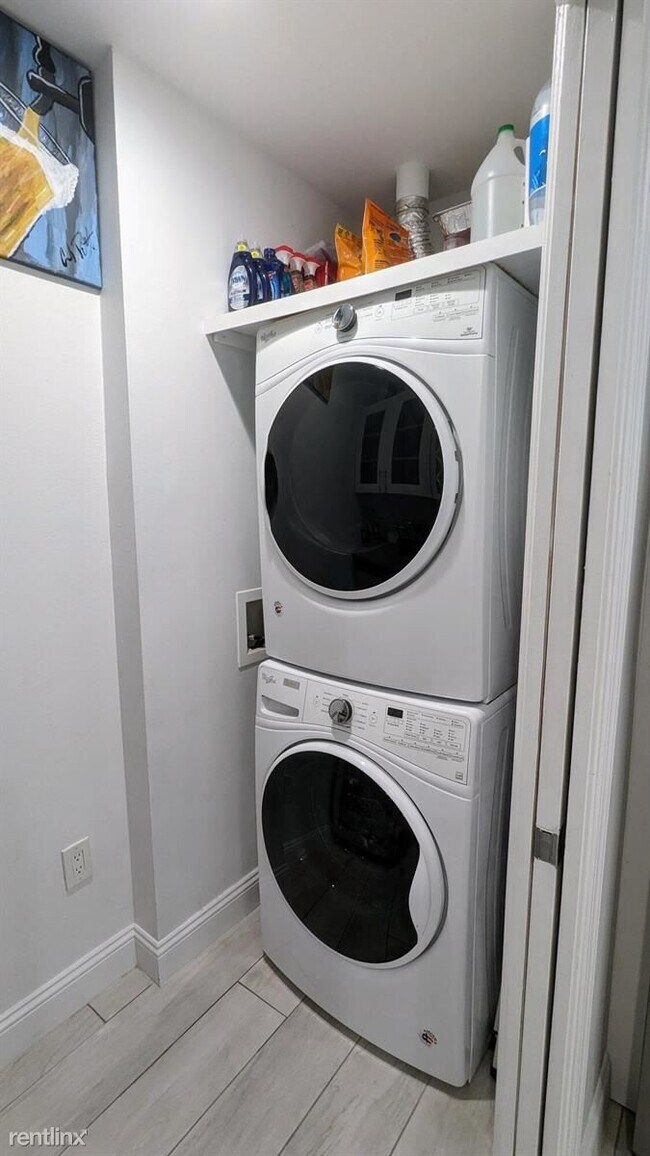 Foto del edificio - 2 br, 2 bath Condo - 801 S Olive Ave Unit ...