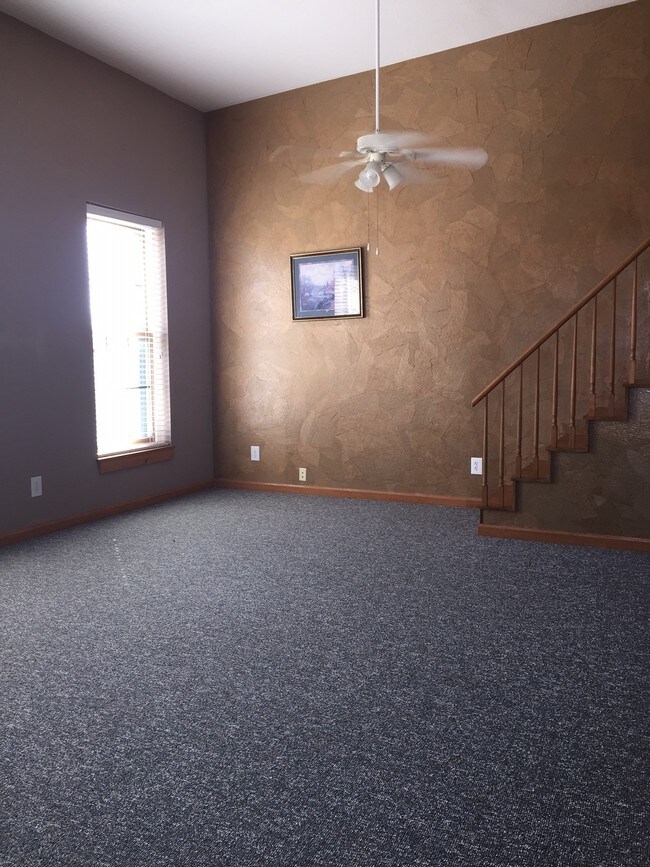 Foto del edificio - 113-114 E Jefferson St