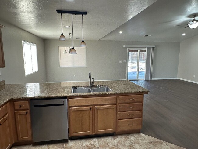 Foto del edificio - 2751 W Brooke Ave