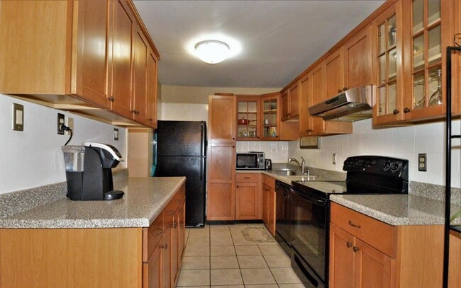 Building Photo - 9570 Standon Pl