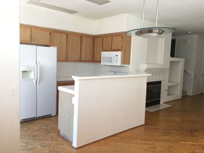 Foto del edificio - Cozy Townhome in Scripps Ranch!