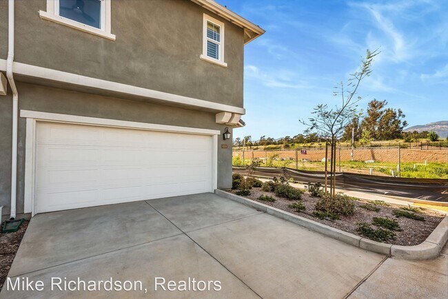 Foto del edificio - 3 br, 2.5 bath House - 6604 Calle Koral