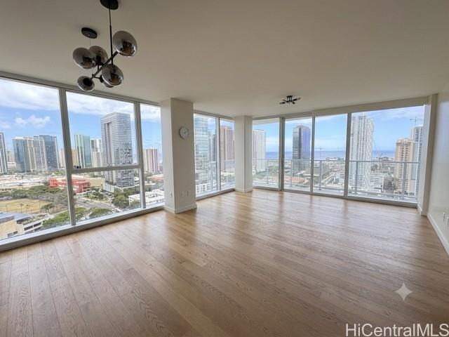 Foto del edificio - 888 Kapiolani Blvd
