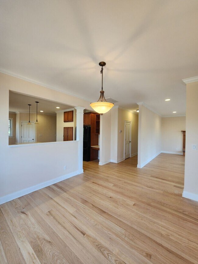 Building Photo - Black Mountain Rental-Mountain Views