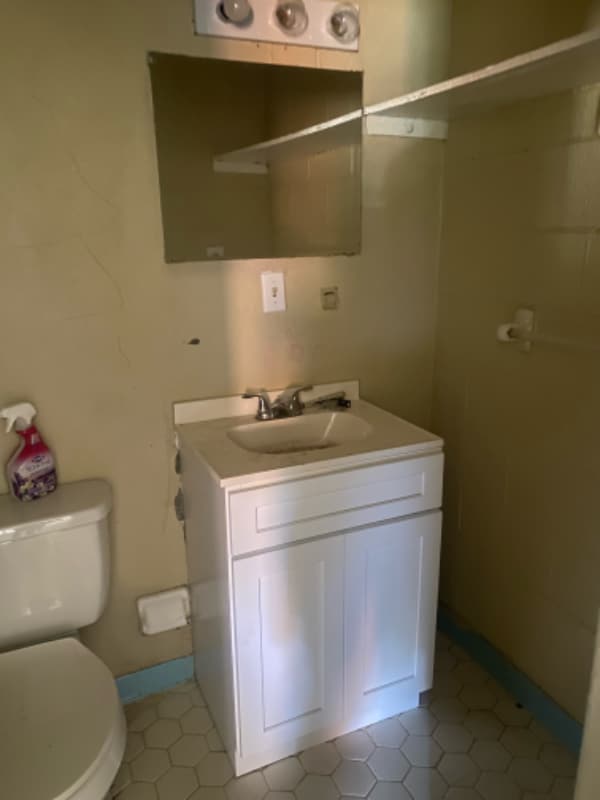 Foto del edificio - 410 Wells Ave