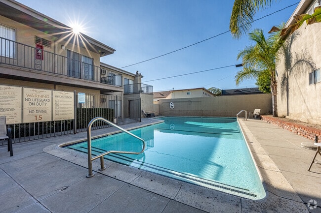 Pool - The Foothills at Eaton Canyon