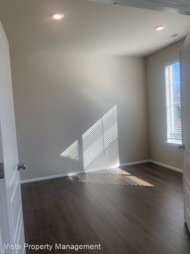Foto del edificio - 4 br, 2.5 bath House - 2823 14th Ave NW