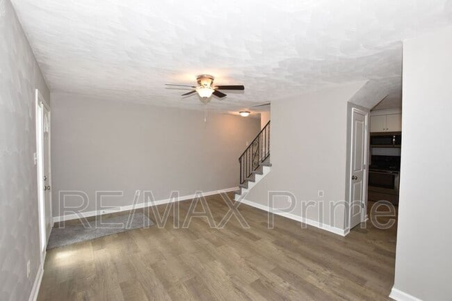 Building Photo - 1324 W 38th St