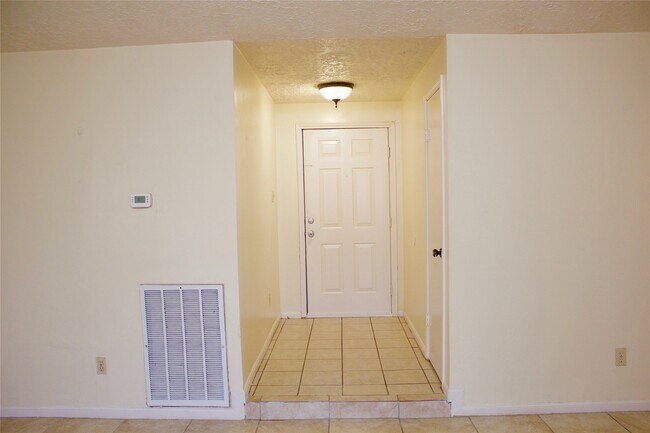 Foto del edificio - 16326 Quail Pl Dr