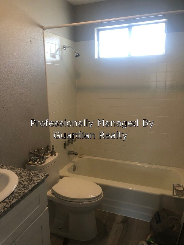 Building Photo - 2566 S Van Patten St