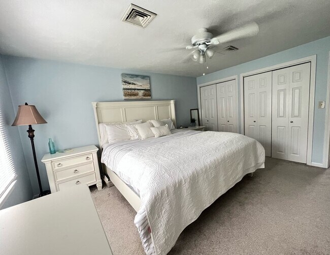 129 Bellwood Cir, Bellingham, MA 02019 Townhome Rentals in Bellingham