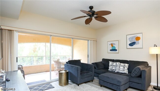 Foto del edificio - 1044 Woodshire Ln