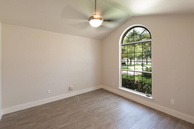 Foto del edificio - 3213 Canyon Ledge Cove