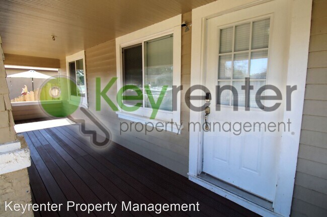 Foto del edificio - 2 br, 1 bath House - 3334 42nd St