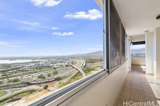 Building Photo - 1060 Kamehameha Hwy