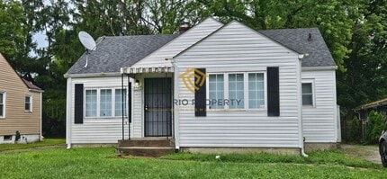Building Photo - 3527 N Chester Ave
