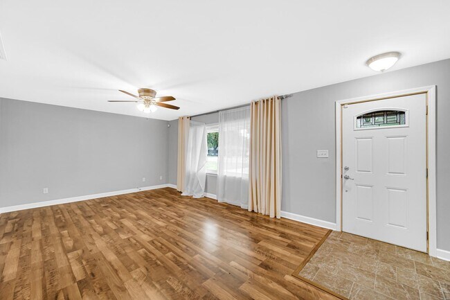 Foto del edificio - 7130 Delaware St