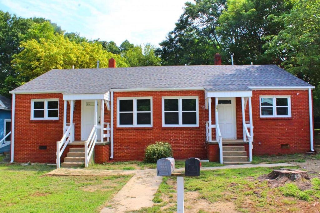 Primary Photo - 302 Allred Pl Unit B