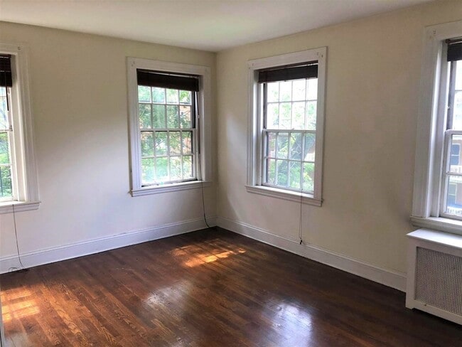 Building Photo - 117 Revere St