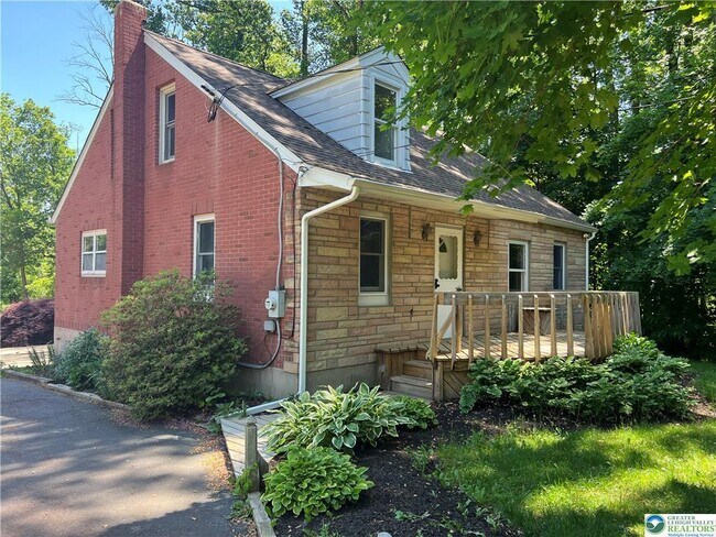 Building Photo - 81 Dickert Rd