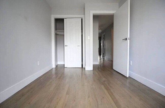 Foto del edificio - 821 Madison St