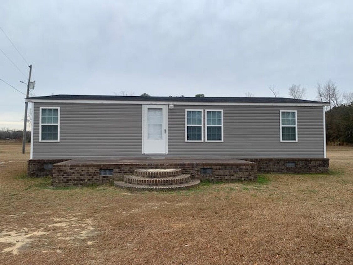 Primary Photo - 3-Bedroom 2-bath double wide