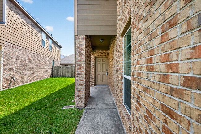 Building Photo - 12246 Claytons Park Ln