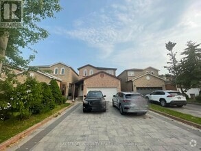 Building Photo - 9 Forbes Crescent