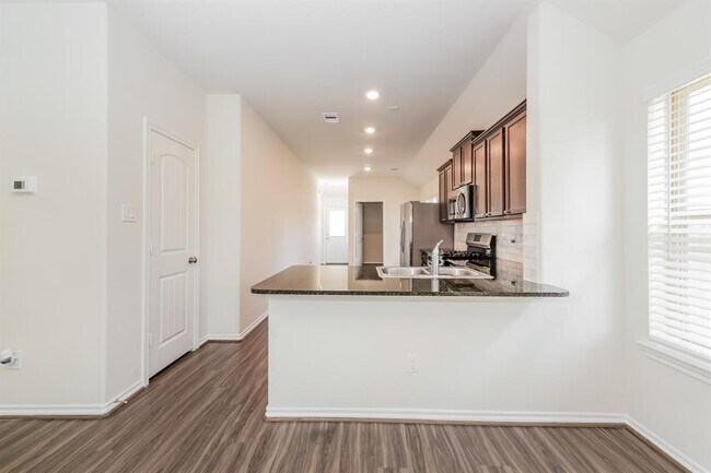Foto del edificio - 23735 Woodgreen Terrace Dr