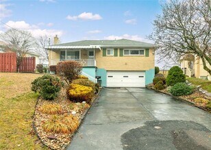 Building Photo - 4813 Sandy Dr