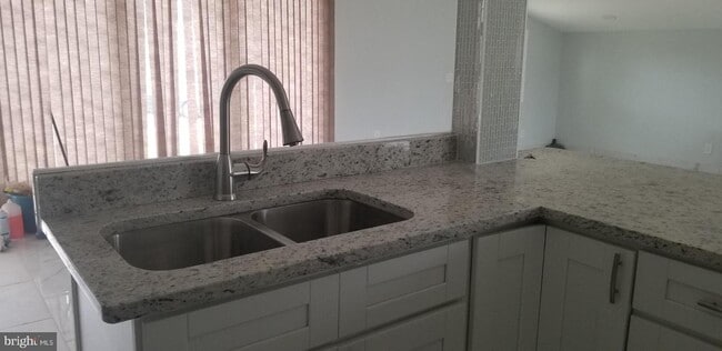 Building Photo - 2501 Ozark Cir