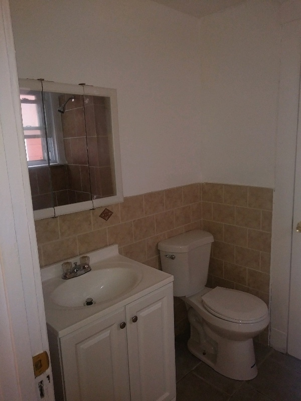 Building Photo - 39 Hurlburt St