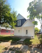 Building Photo - 1333 E Main St