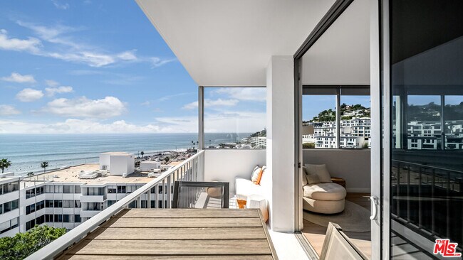 Foto del edificio - 17350 Sunset Blvd