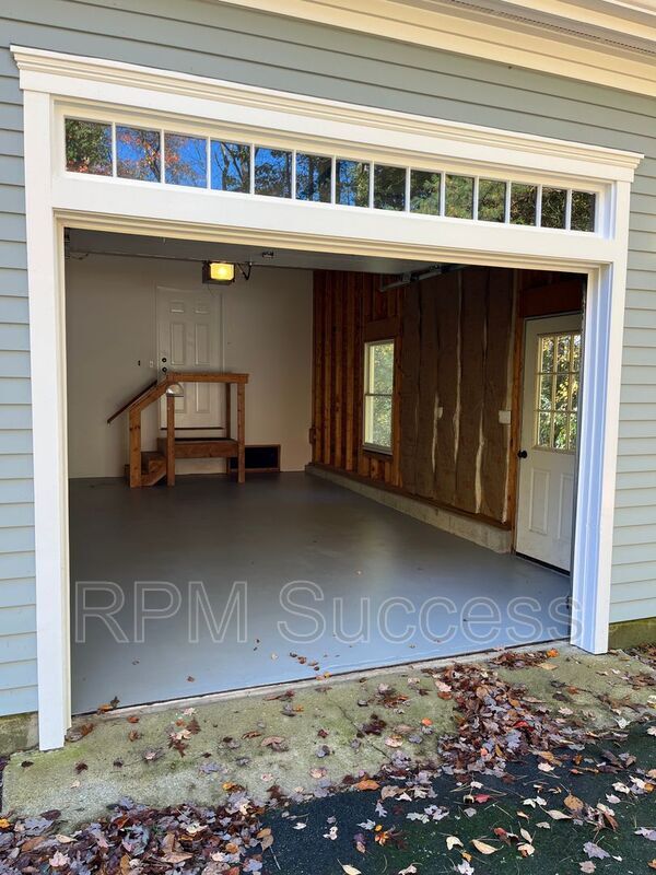 4 Tinkham Ln, Mattapoisett, MA 02739 House Rental in Mattapoisett, MA