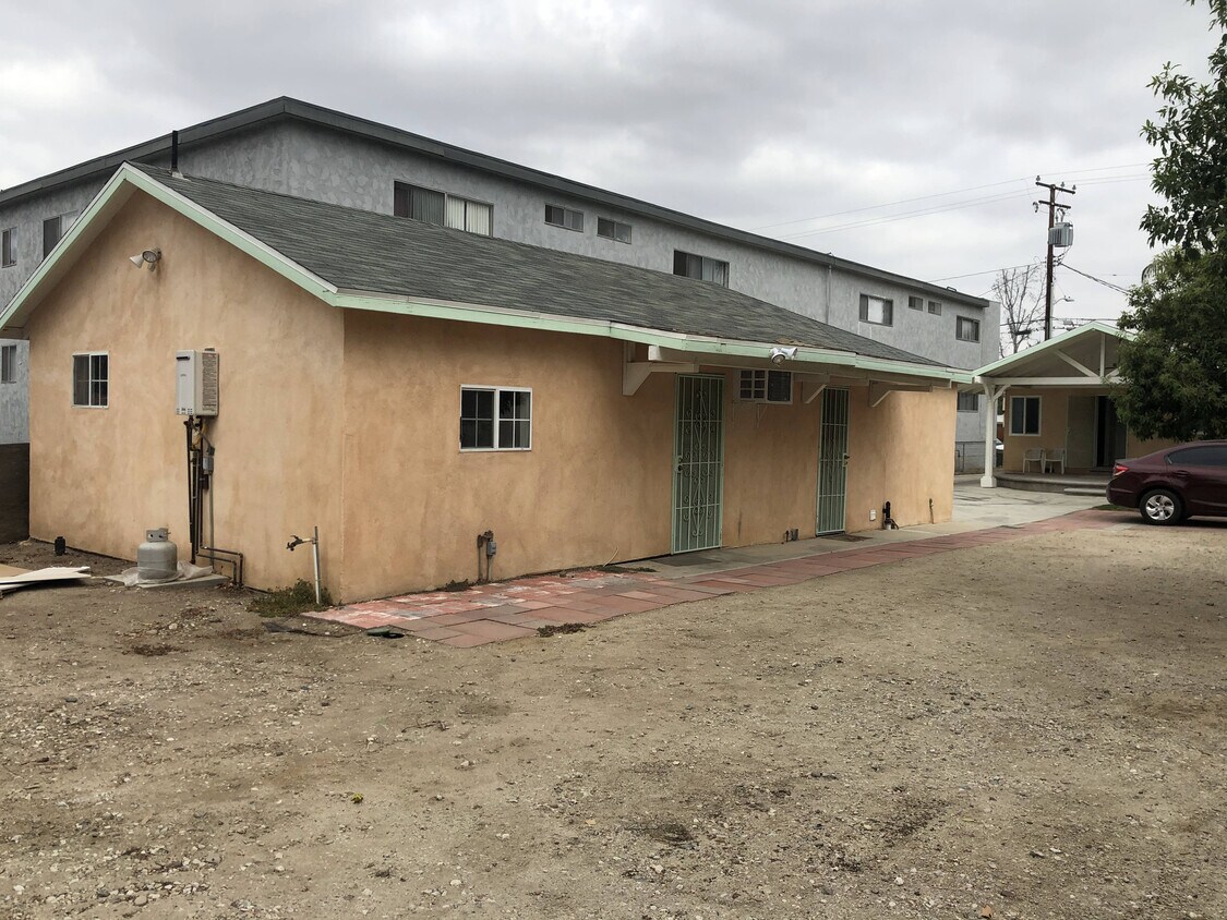 24959 Walnut St, Santa Clarita, CA 91321 House for Rent in Santa