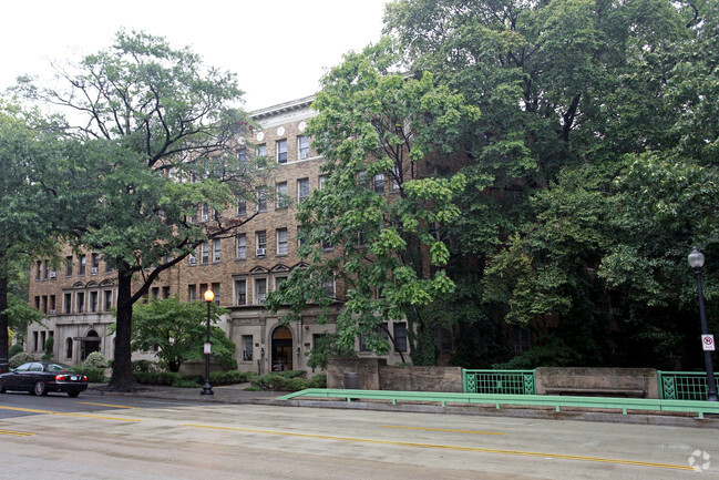 Building Photo - Zenith Apartments