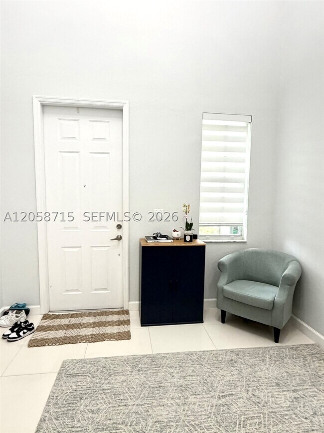 Foto del edificio - 10780 NW 74th St
