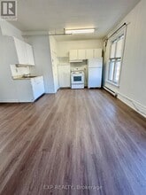 Building Photo - 17 Mill St E