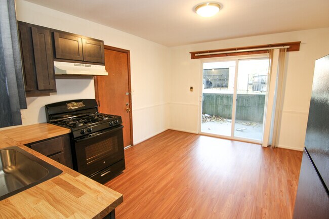 Foto del edificio - 590 54th St SE