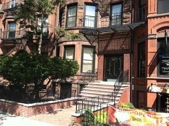 Primary Photo - 265 Newbury St