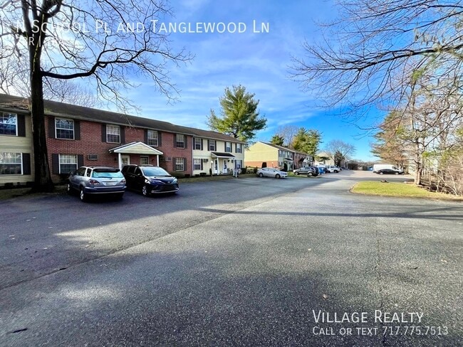 Building Photo - 319 N School Pl