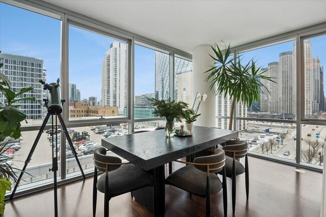 Foto del edificio - 123 S Green St