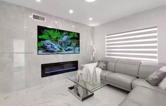 Foto del edificio - 3172 SW 2nd St