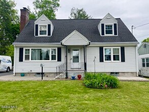 Building Photo - 23 Beacon Ave