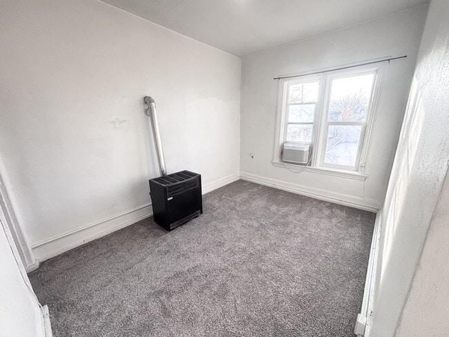 Building Photo - 343 S 100 E